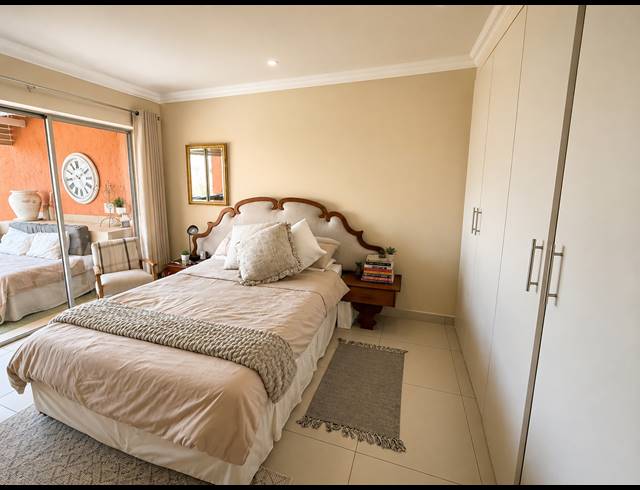 2 BEDROOM APARTMENT FOR SALE IN NORTHCLIFF